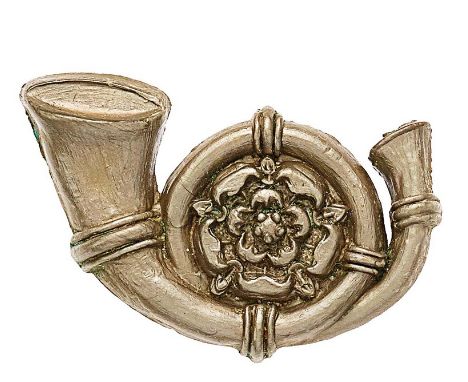 Kingâ€™s Own Yorkshire Light Infantry WW2 economy plastic KOYLI cap badge  Scarce French Horn   . Brass blades . Some distort