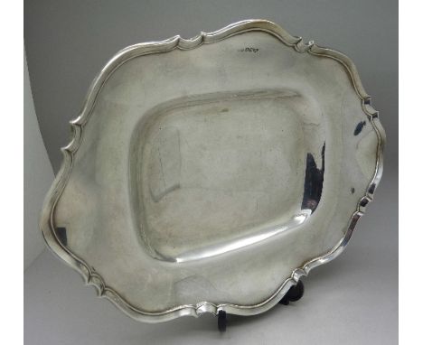 A silver dish, Sheffield 1964, weight 477g, width 28.5cm