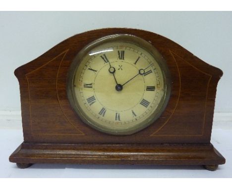 An inlaid mantel clock, height 14cm