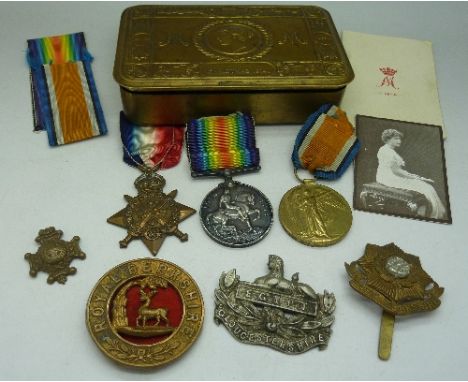 A trio of World War I medals including 1914 Star, awarded to 8122 Pte W. Farnorth 2/R Berks, a 1914 Christmas tin and other b