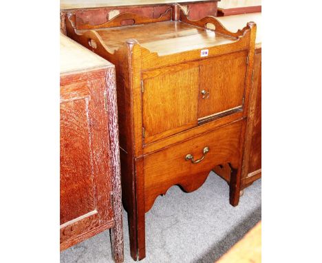 A George III oak tray top commode on square supports, 54cm wide.