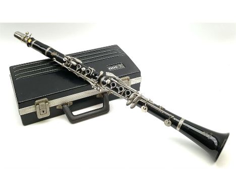 Boosey &amp; Hawkes Regent five-piece clarinet serial no.520487, in fitted carrying caseClick here to view further images, co