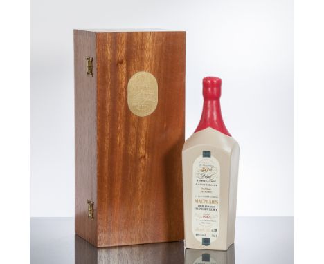MACPHAIL'S ROYAL CORONATION 40TH ANNIVERSARY 
Highland Malt Scotch Whisky, bottle no. 418, released 1992. 70cl, 40% volume, i