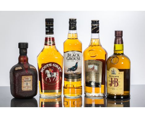 J&B RESERVE 15 YEAR OLD
Blended Scotch Whisky. 75cl, 40% volume.
THE FAMOUS GROUSE GOLD RESERVE 12 YEAR OLD
Blended Scotch Wh