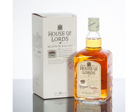 HOUSE OF LORD'S DE LUXE
Blended Scotch Whisky by William Whiteley, signed by former Prime Minister Margaret Thatcher. 70cl, 4