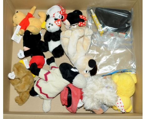 Merit &amp; Similar an unboxed group comprising of a Merit Projector &amp; Soft Toys (see photo). Conditions appear to be gen