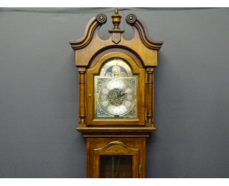 LINCOLN REPRODUCTION LONG-CASE CLOCK, pendulum driven twin weight 31 day movement in a mahogany effect case with arched dial 