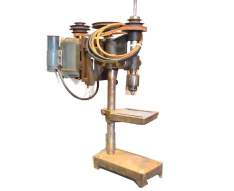 Bench-mounted pillar drill, 3/8".