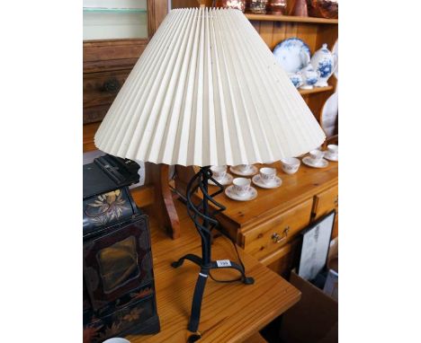 Iron table lamp