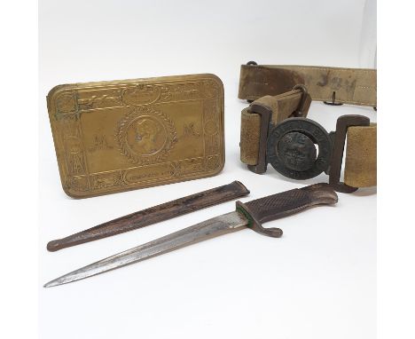 A Princess Mary Christmas tin, 1914, a small miniature dagger with a scabbard, and a belt (box) 