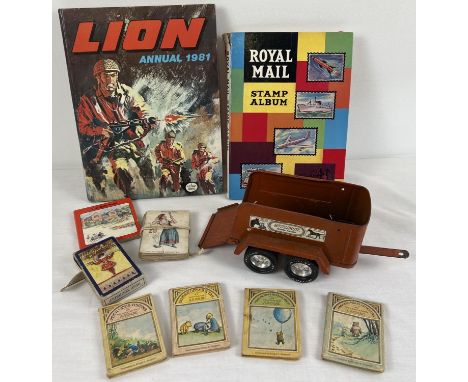 A small collection of assorted misc toys &amp; books. To include: Nylint tin plate horse trailer, miniature Methuen Winnie-th