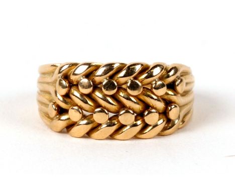 An 18ct gold keepers ring. Approx. UK size J.   6.5gCondition Reportgood overall condition