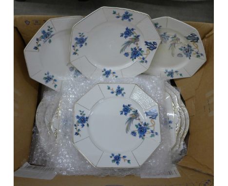 A set of Royal Venton dinner plates and three large meat plates **PLEASE NOTE THIS LOT IS NOT ELIGIBLE FOR POSTING AND PACKIN