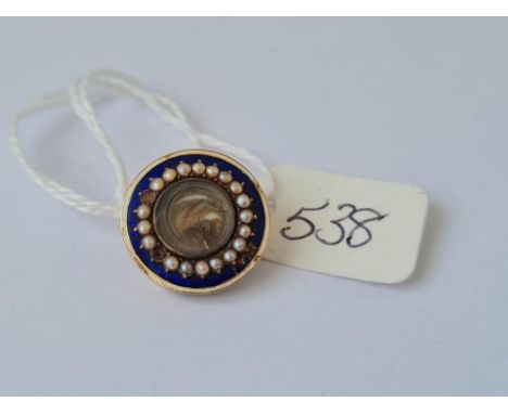 Small circular antique gold and enamel pearl set brooch 4g inc