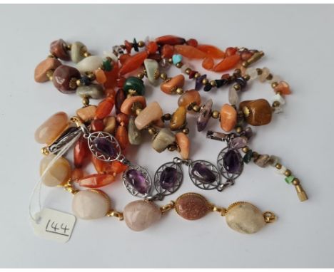 An amethyst rough cut necklace &amp; bracelet