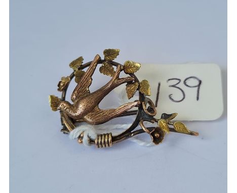 Gold vintage Swallow brooch2.4g