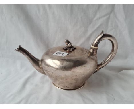 A early good Victorian teapot with acorn finial to cover, London 1838 by B SMITH 660 gms 