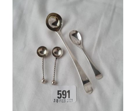 A large Georgian salt spoon / ladle London 1816. A pair of salt spoons, Birmingham 1890 