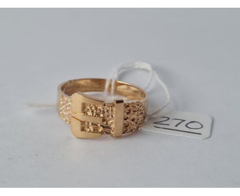 A very large vintage buckle ring in 9ct - 7.4gms