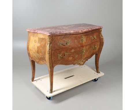 A LOUIS XV STYLE MARBLE TOPPED COMMODE. of serpentine form, the front and sides marquetry inlaid with scrolling flowers with 