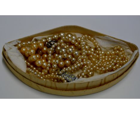 2 VINTAGE SIMULATED PEARL NECKLACES     