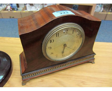 Edwardian mahogany cased mantel clock with French movement retailed by Z. Barraclough & Sons Ltd Leeds H17cm 