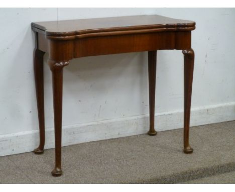 19th century mahogany tea table, foldover top with gate action, W84cm