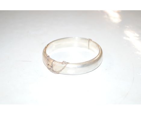 A 1961 Birmingham CPS sterling silver bangle approx. 19gm