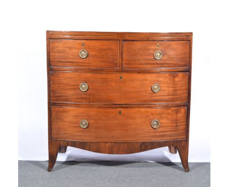 William IV mahogany bow-front chest of drawers, fitted with two short and two long drawers, splayed bracket feet, W91cm x D44