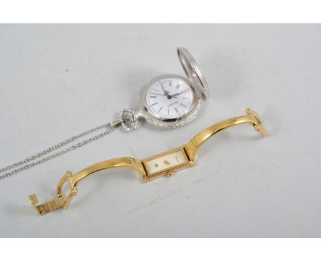 GUCCI - a ladies gilt metal quartz wristwatch, ref. 1500 no.  the thin rectagular mother of pearl dial with sword hands, tape