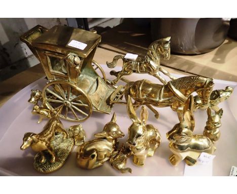 Quantity of brassware to include a horse and cart, animals etc (12). P&amp;P Group 2 (£18+VAT for the first lot and £3+VAT fo