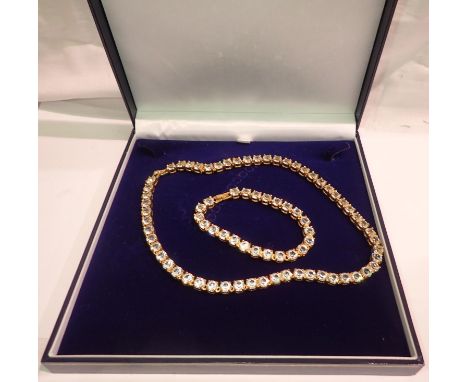 Costume jewellery necklace and bracelet set, boxed. P&amp;P Group 1 (£14+VAT for the first lot and £1+VAT for subsequent lots