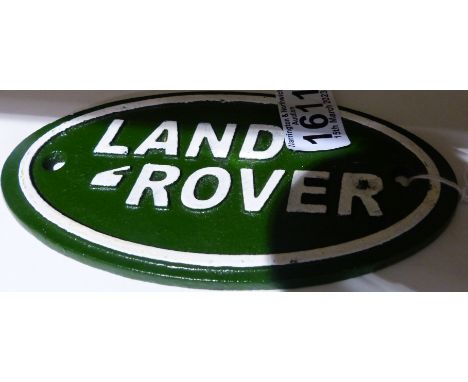 Cast iron Land Rover sign, W: 12 cm. P&amp;P Group 1 (£14+VAT for the first lot and £1+VAT for subsequent lots 
