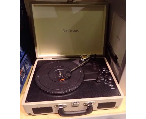 Goodmans Revive briefcase record player with bluetooth, boxed. P&amp;P Group 2 (£18+VAT for the first lot and £3+VAT for subs