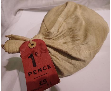 Sealed 1969 £5 bag of pennies (1200 coins in total). P&amp;P Group 3 (£25+VAT for the first lot and £5+VAT for subsequent lot