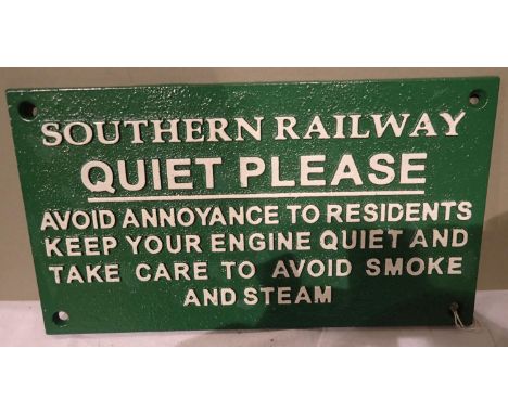 Southern Railway Quiet Please sign, W: 30 cm. P&amp;P Group 1 (£14+VAT for the first lot and £1+VAT for subsequent lots) 