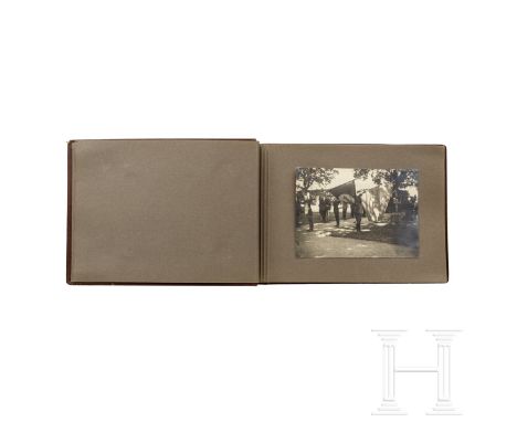 Hermann Göring – Fotoalbum von der Überführung Carin Görings von der Insel Lovö nach Carinhall, 1934  Querformatiges, braunes