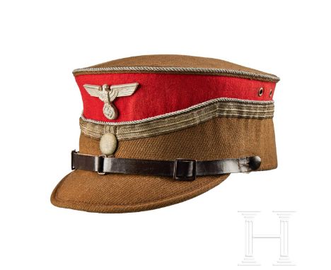 A Kepi for Oberführer to Brigadeführer of Stabschef  Cap body in fine brown tricot wool, bright red wool cap band with two ve