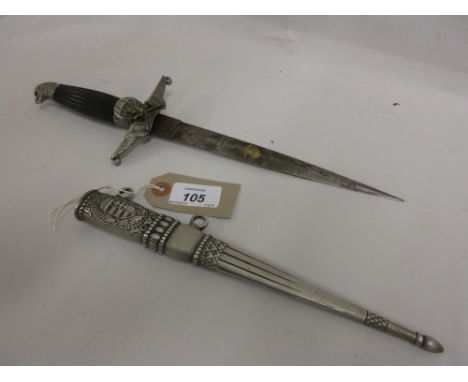 World War II Hungarian Parachute Regiment officer's dress dagger with scabbard, the blade inscribed and dated 1943