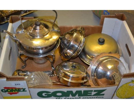 Early 20th Century electroplate spirit kettle, four muffin dishes, basting spoon, ladle and other miscellaneous plated items