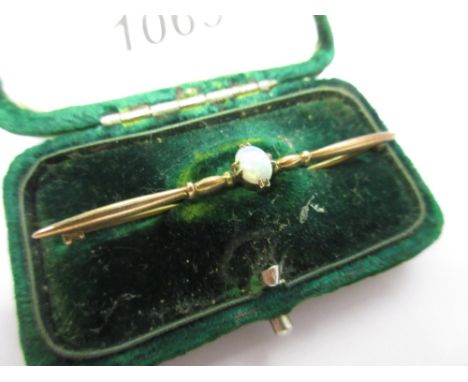 9ct Gold opal set bar brooch