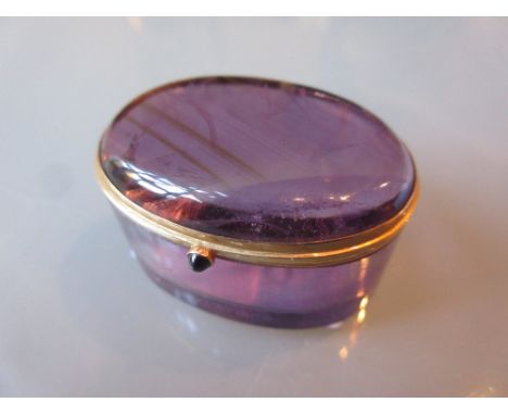 Oval 14ct gold mounted amethyst glass box with hinged cover