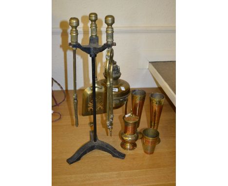 Set of three 20th Century brass fireside tools on stand, brass oil lamp with base (lacking chimney) and a quantity of various