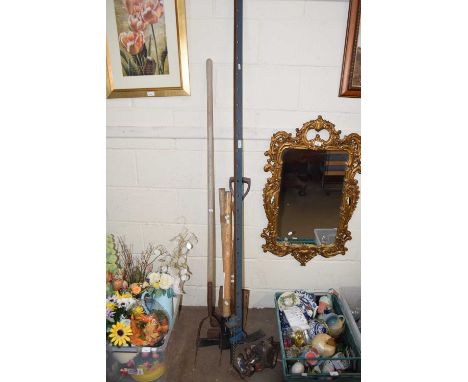 Mixed Lot: Assorted garden tools, vintage bench vice and large metal clamp