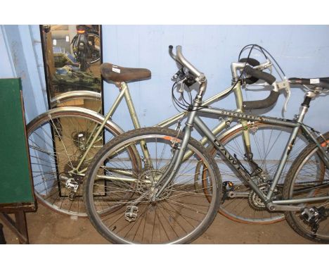 A Raleigh ladies bike