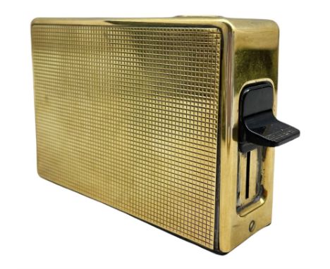 Reinhold Weiss for Braun, TFG 1 permanent table lighter in gold plated engine turned case, no. 102681 L10.5cm 
