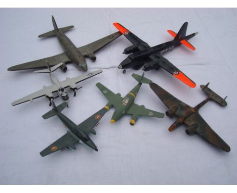 Six model aircraft (mainly plastic) (6). 