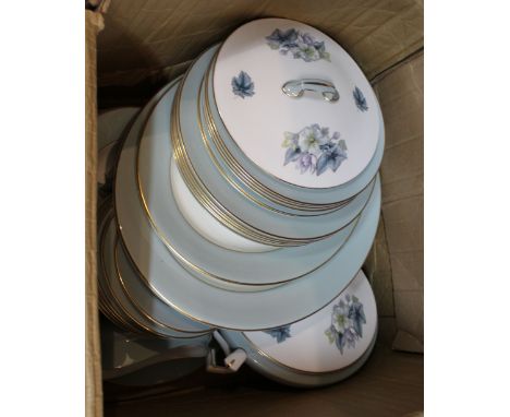 A Royal Worcester woodland part dinner set