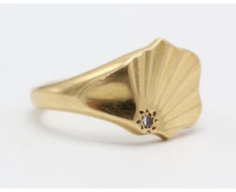 Gold signet ring, set with round cut diamond, hallmarked 18 ct, ring size R. Condition Report:  gross weight 9.7 grams 