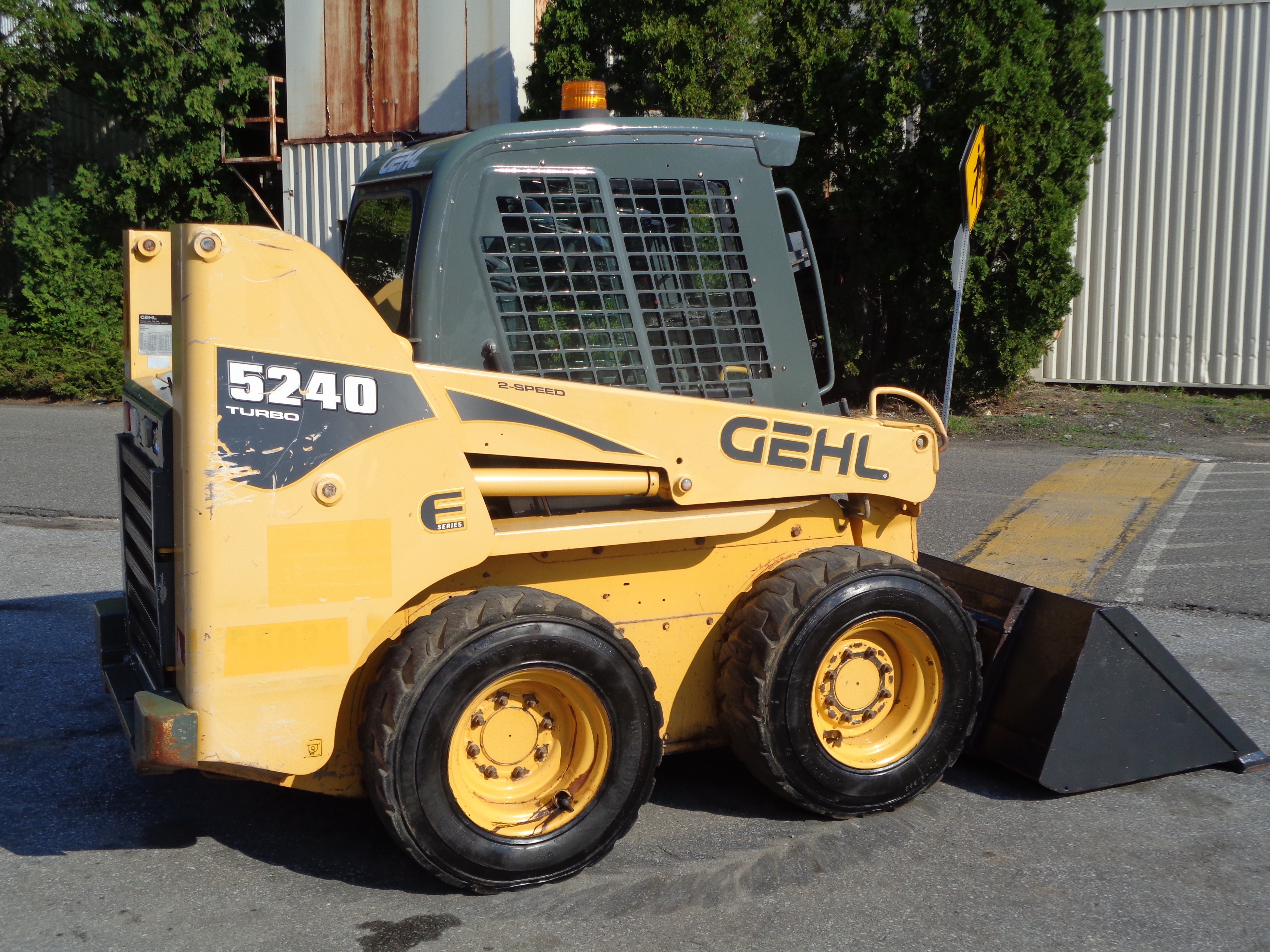 Make: Gehl Model: 5240 Year: 2010 SN: GHL05240J00430794 Hours: 1338
